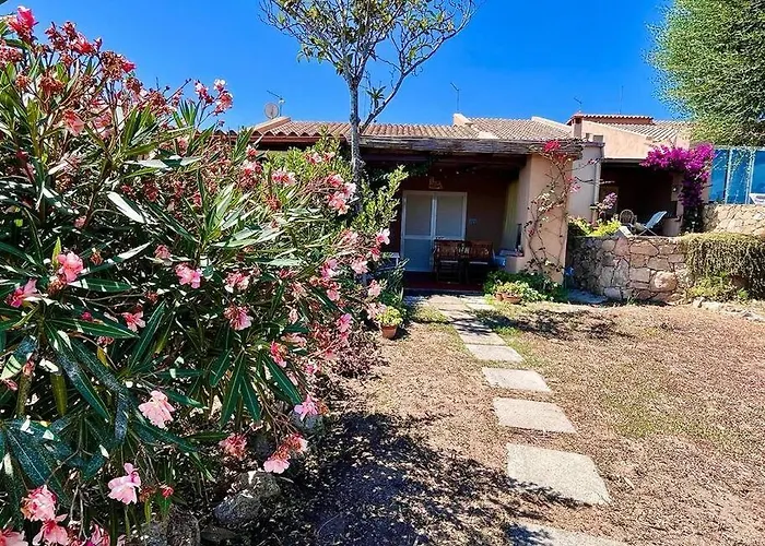 Villino Con Vista Mare E Piscina Nyaraló *